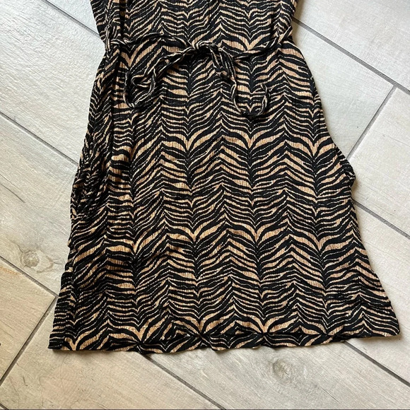 Aila blue tiger zebra animal striped gauzy mini dress. Size S - Picture 11 of 15